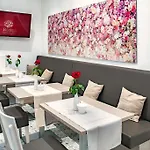 Boutique Rose Hotel