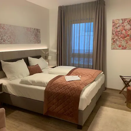 Отель Boutique Rose 4*